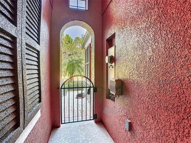 Foto del edificio - 9472 Strongbark Ln