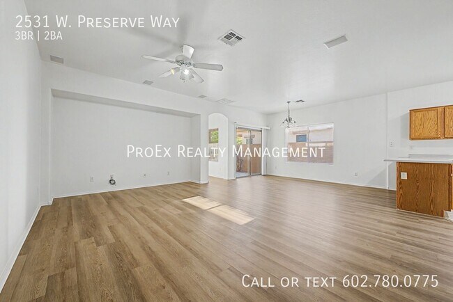 Building Photo - 2531 W Preserve Way