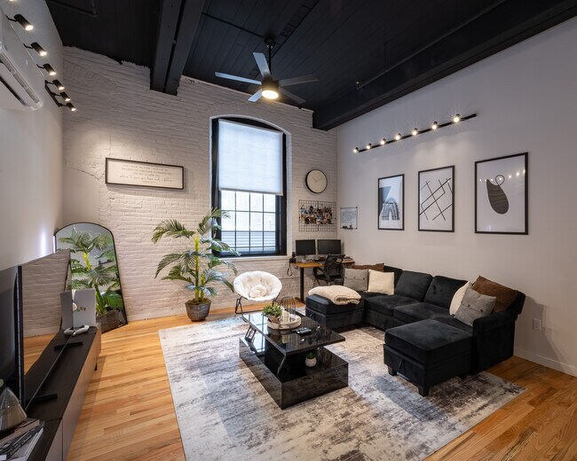 Foto del edificio - Jack's Mill on Main