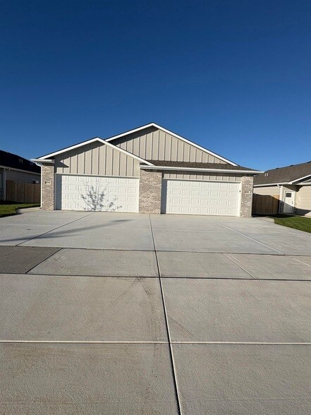 Foto del edificio - 12948 E Blake St