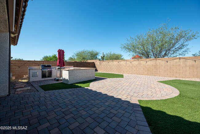 Foto del edificio - 5758 S Clonmellon Ave