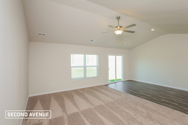 Foto del edificio - 317 Greenwood Valley Ct