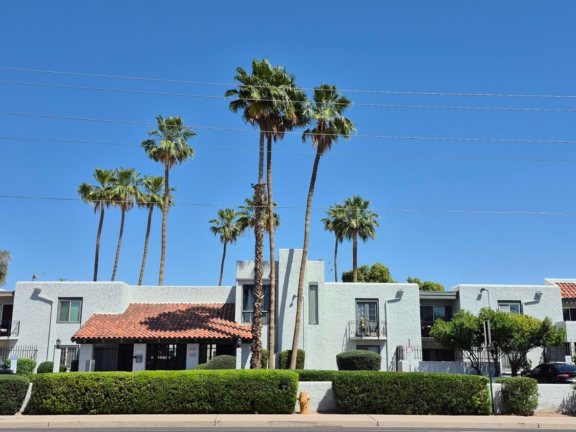 Photo - 3313 N 68th St (Scottsdale, AZ)