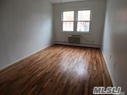 Foto del edificio - 212-74 16th Ave