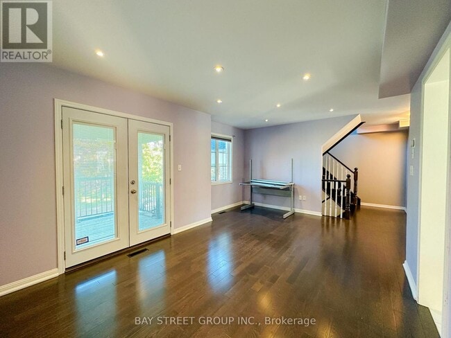 Building Photo - 216 Equator Crescent