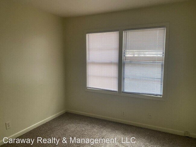 Building Photo - 3 br, 1 bath House - 1807 Leslie