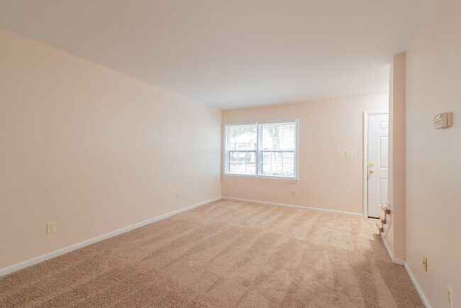 Building Photo - 4631 Old Lantern Way
