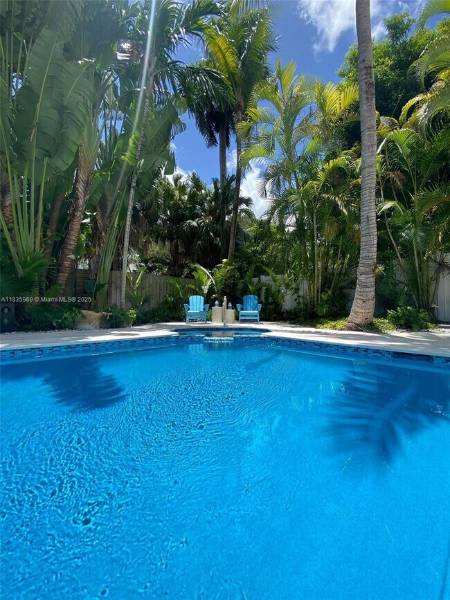 Foto del edificio - 2360 NE 214th St