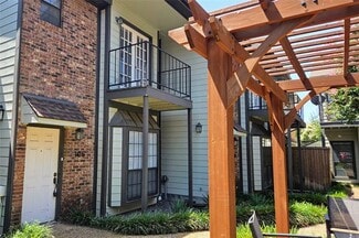 Building Photo - 3904 Rawlins St