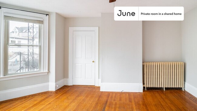Foto del edificio - Room in Shared 3 bed/1 bath home