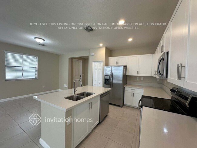 Building Photo - 3424 W 110th St