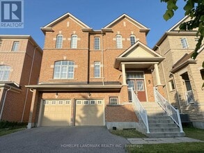 Building Photo - 35 Hyacinth St
