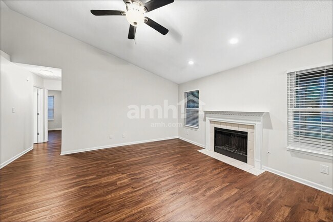 Building Photo - 1273 Audubon Dr
