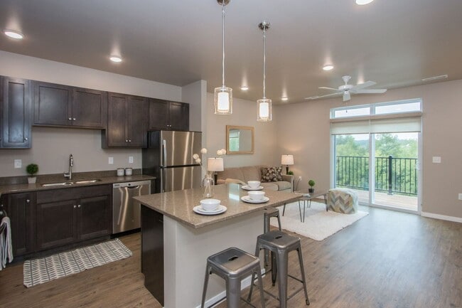 Building Photo - One Bedroom, One Bath Apartment, 1st floor...