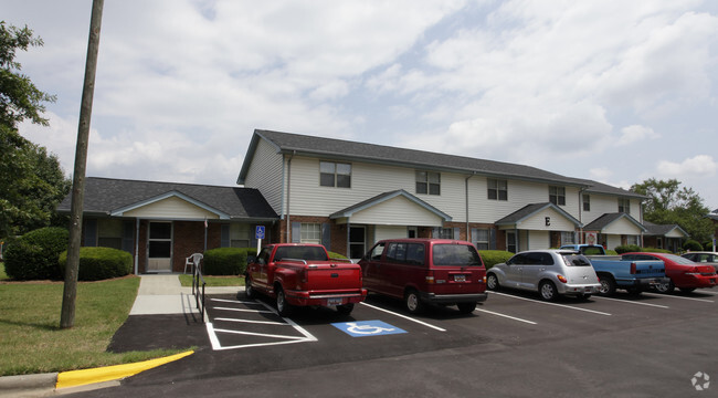 Building Photo - Yorktown Apartments