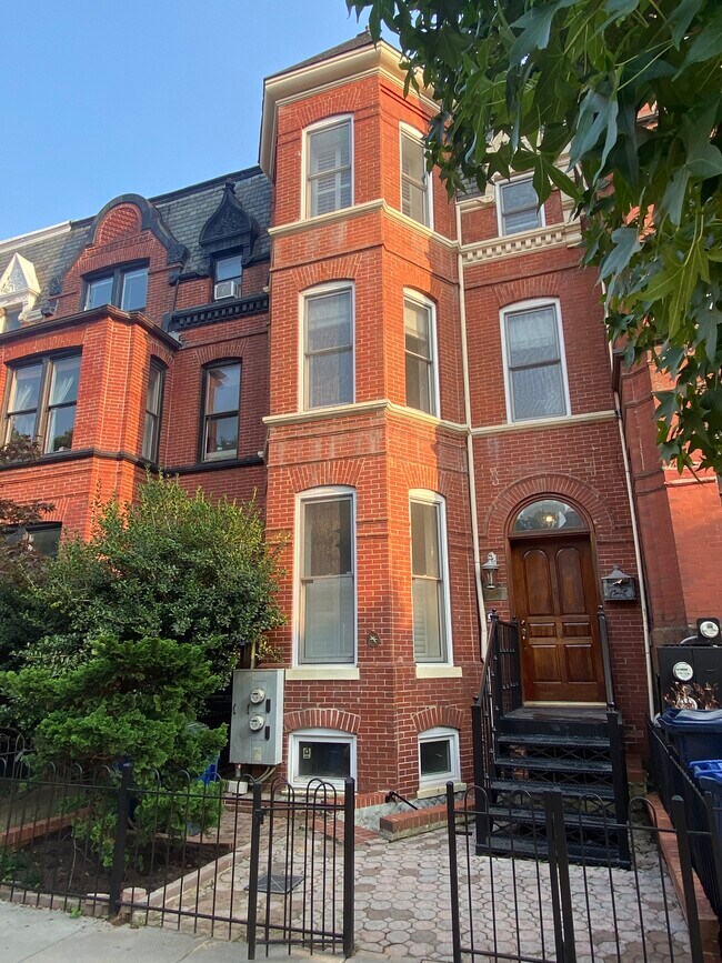 Exterior frontal - 512 M St NW