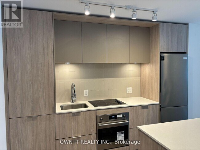 Building Photo - 35 Tubman Ave
