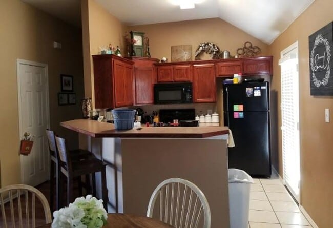 Building Photo - Adorable 3-Bedroom Home in Waxahachie, TX