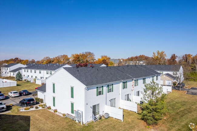 Building Photo - 4678-4686 Parrau Dr