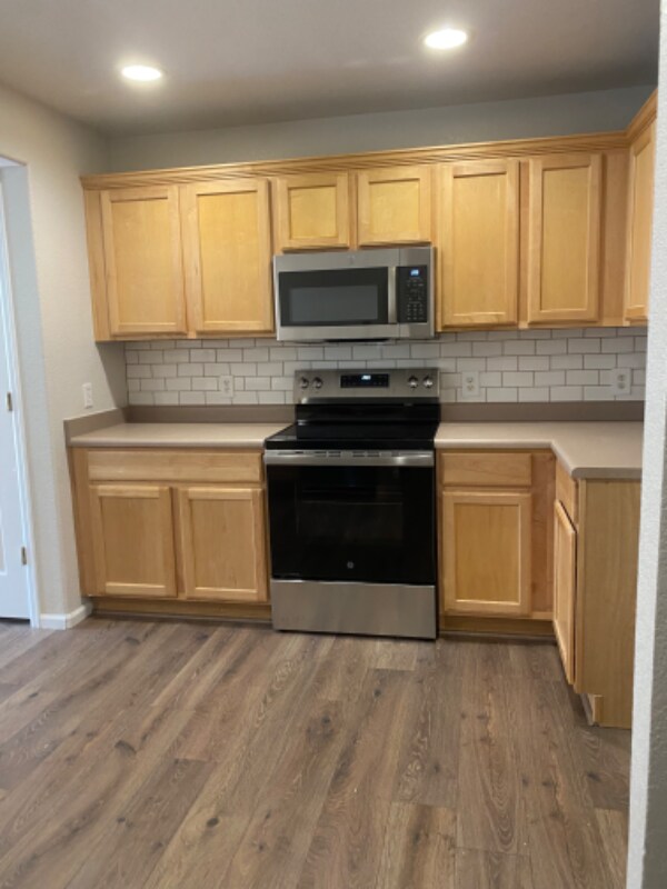 Building Photo - 6709 Autumn Ridge Dr