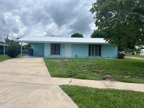 Building Photo - 790 Badger Dr NE