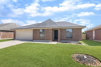 Building Photo - 6219 Ray Dr