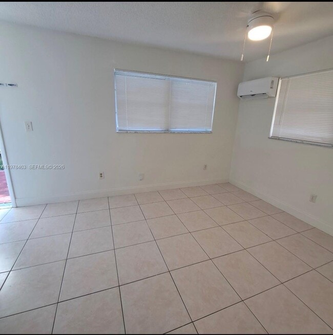 Foto del edificio - 4760 SW 66th Terrace