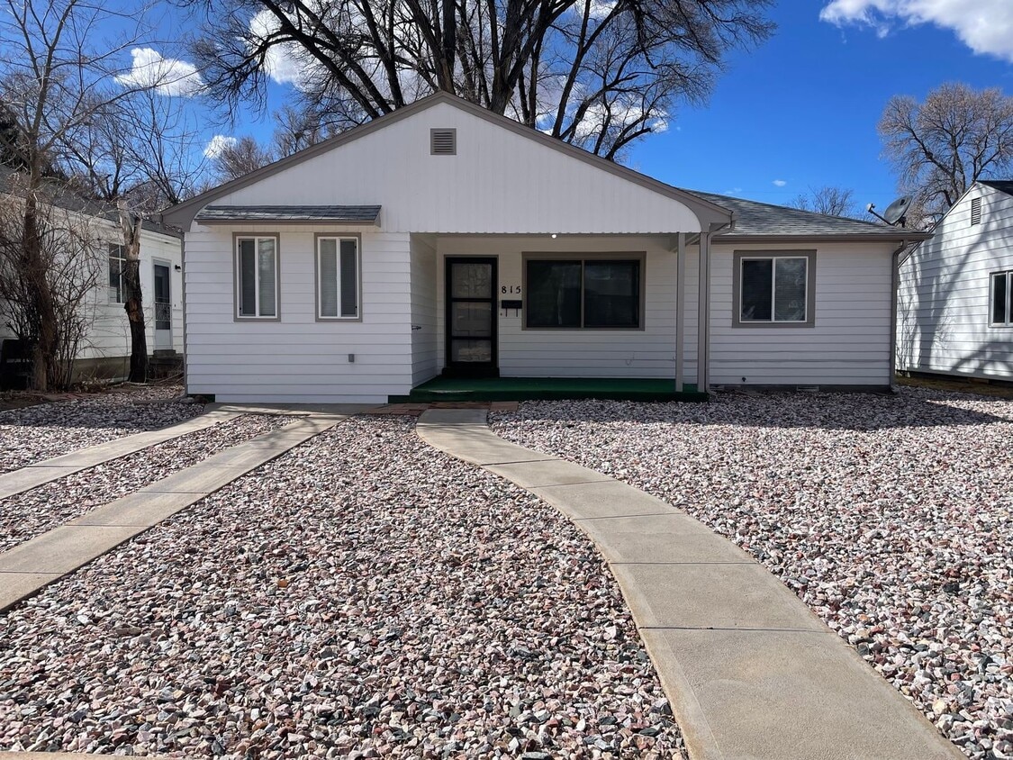 Foto principal - Charming Newly Renovated 3-Bedroom Home!