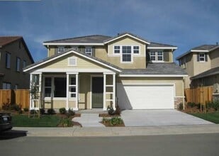 Building Photo - 13 Baritan Bay Ct