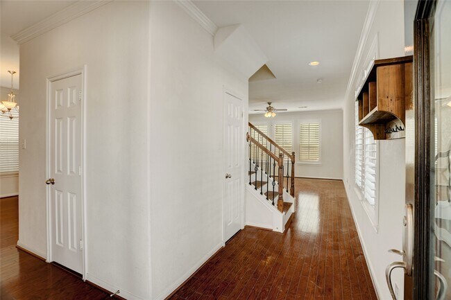 Foto del edificio - 10046 Hillside Bayou Dr