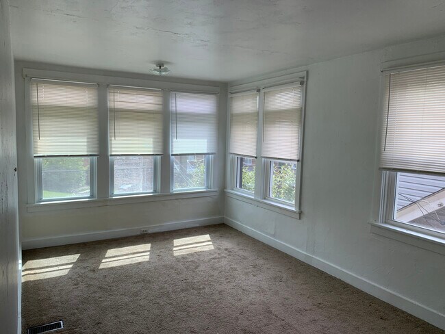 Building Photo - Elaine Edelman Owner 72 W Francis Ave
