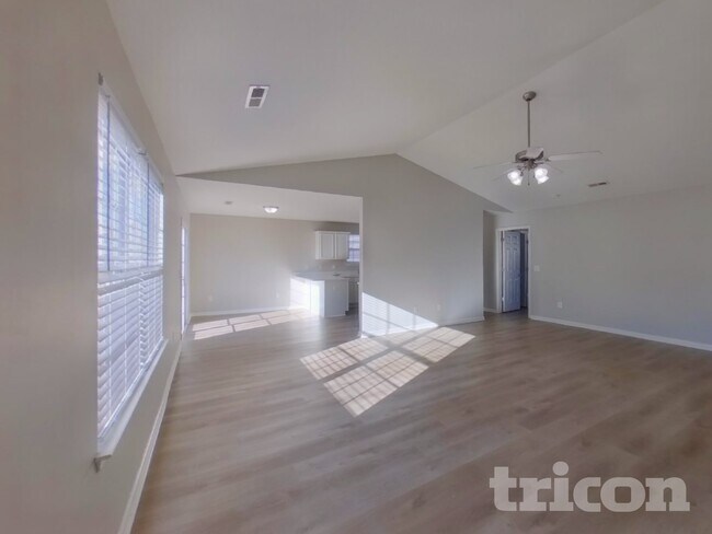 Foto del edificio - 257 Waxberry Ct