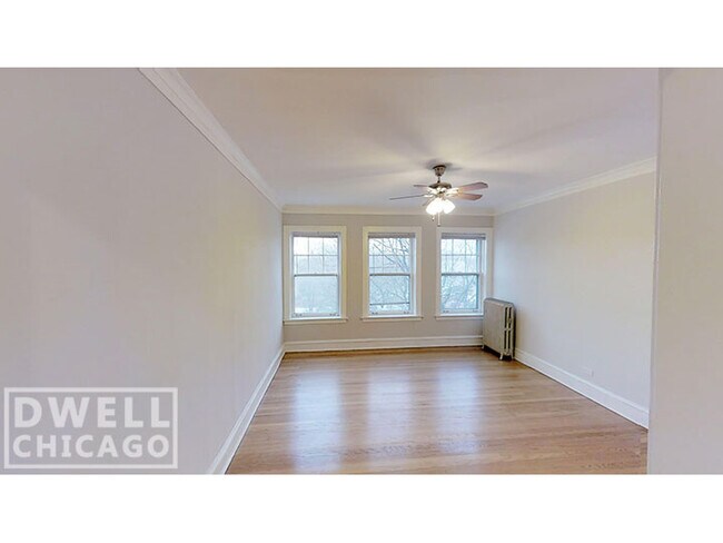 Foto del edificio - 4915 N Damen Ave.