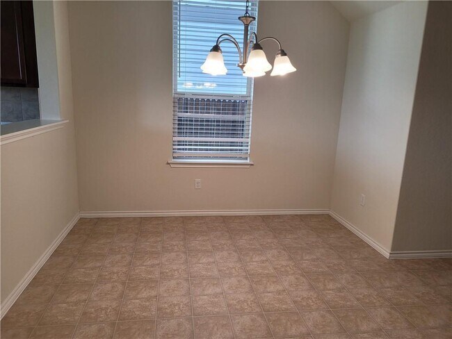 Building Photo - 279 Zuma Dr