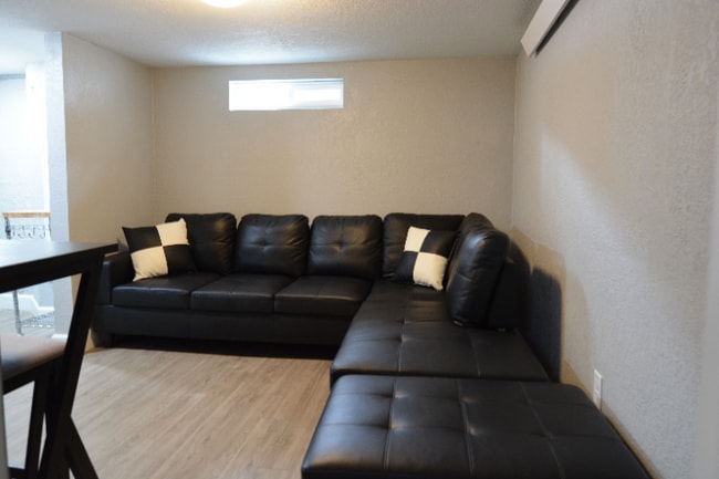Building Photo - "Fully Furnished 1-Bedroom Basement Retrea...