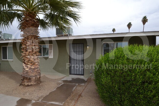 Foto del edificio - 2202 W Devonshire Ave