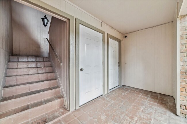 Building Photo - 12633 Memorial Dr