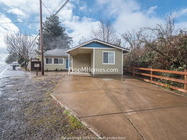 Building Photo - 22175 SW Stafford Rd