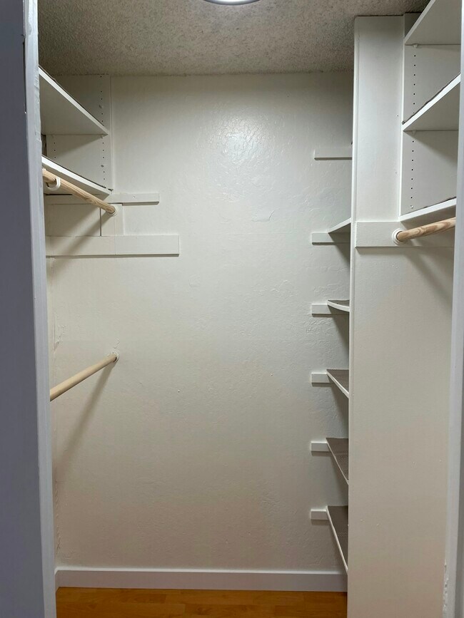 Foto del edificio - 402 Boardwalk Ave