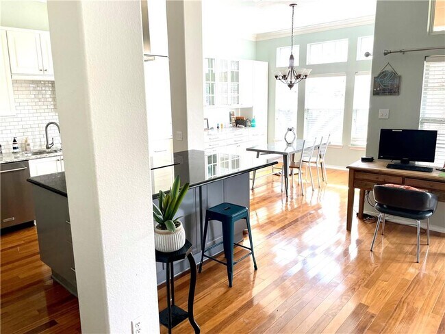 Foto del edificio - 20975 Waterside Dr