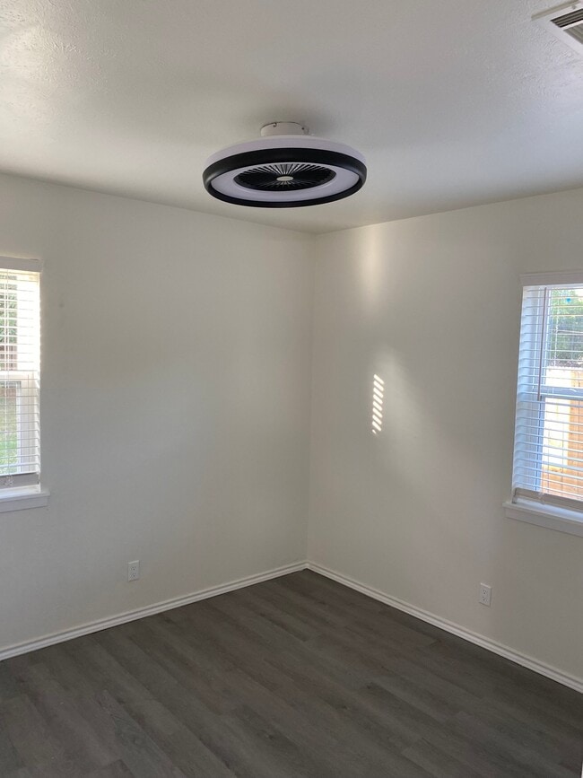 Photo - 1104 Glenn Dr (Euless, TX) House