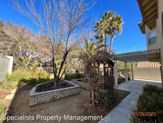 Building Photo - 5 br, 3 bath House - 1921 Tropical Breeze ...