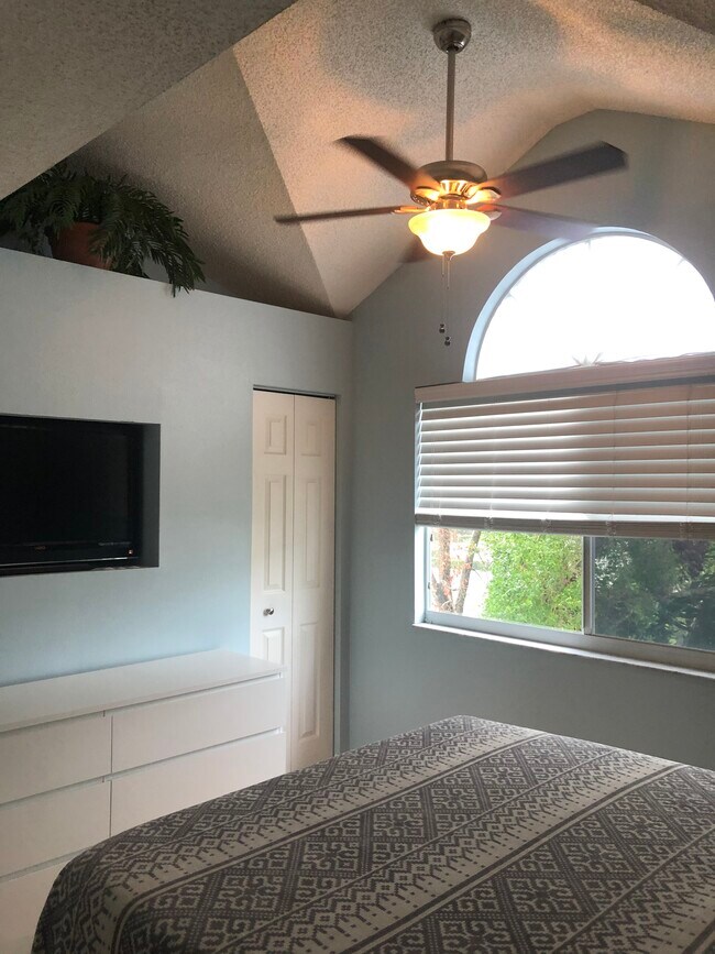 Foto del edificio - 277 Madeira Cir