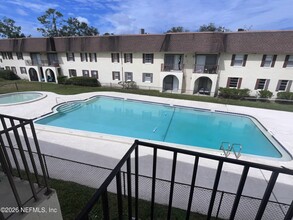 Building Photo - 1738 El Prado Rd