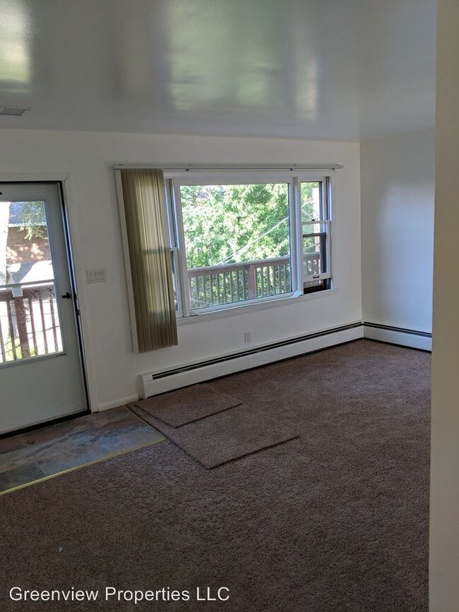Foto del edificio - 2435 Ridgewood St