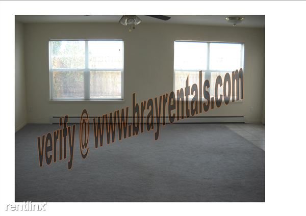 Foto del edificio - 701 1/2 Spanish Trail Dr