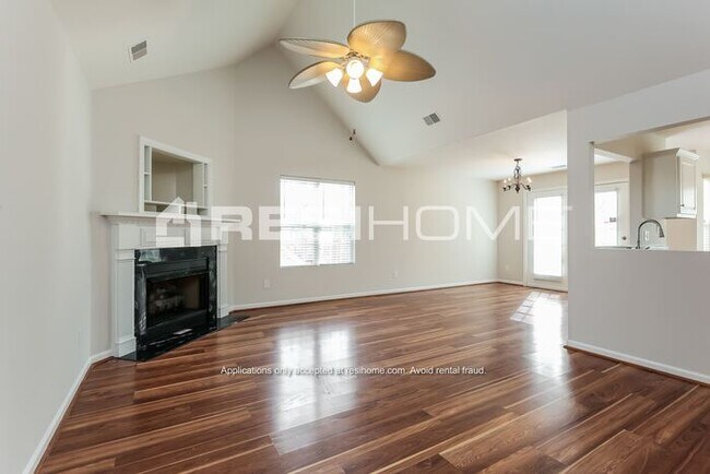 Building Photo - 308 Sprucewood Court