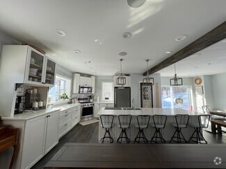 Building Photo - 41 Zapora Dr