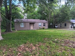 Building Photo - 2037 Mona Lisa Dr