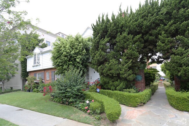 Building Photo - 149 S Peck Dr